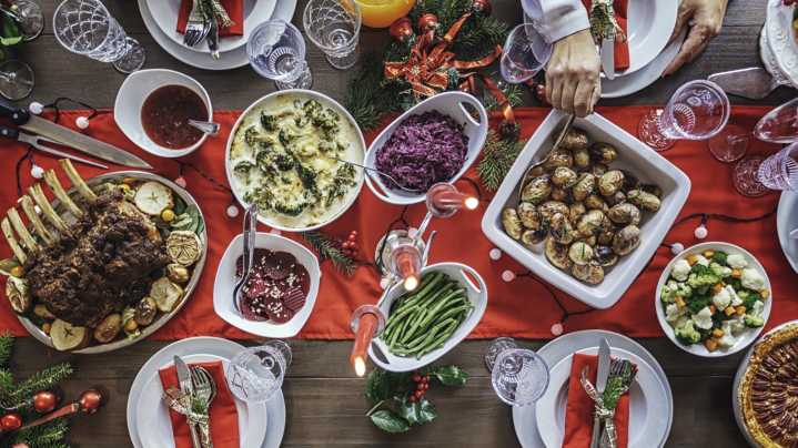 Retro Christmas Dishes We Rarely See On The Dinner Table Today