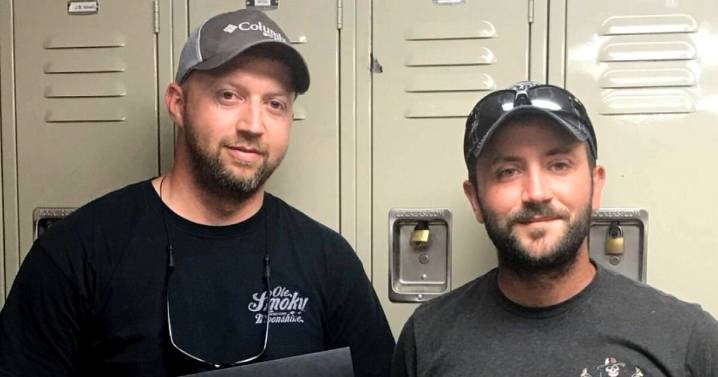 Federal judge dismisses case against county deputies in Tennessee