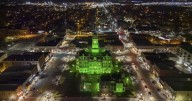 Green means 'go' for visual tribute to U.S. veterans