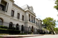 Inédito: Municipio designó a una Inteligencia Artificial como “directora de atención al vecino”