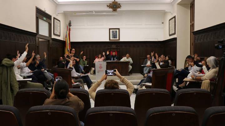 Sagunt manifiesta su compromiso contra la violencia machista