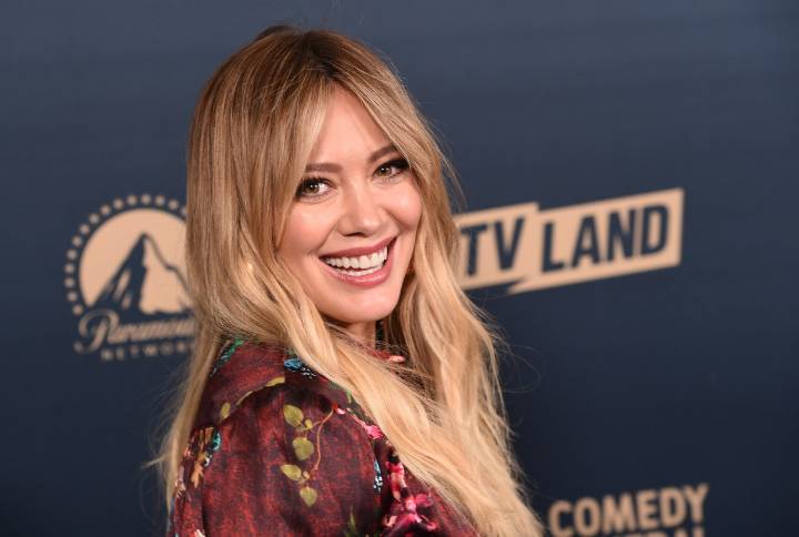 Hilary Duff volverá a los escenarios: La cantante anunció su primera gira en 10 años