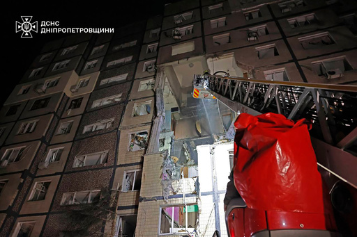 Ataque de dron ruso contra edificio residencial en este de Ucrania causa tres muertos y 12 heridos