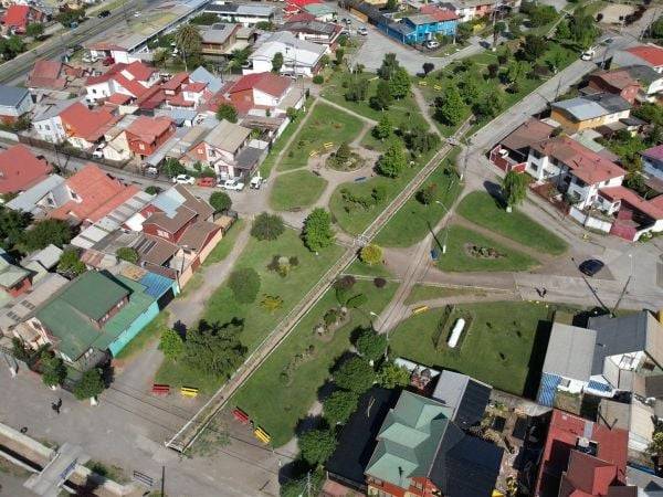 "Plaza Los Bunkers": Talcahuano homenajea a la banda chilena en el barrio donde crecieron