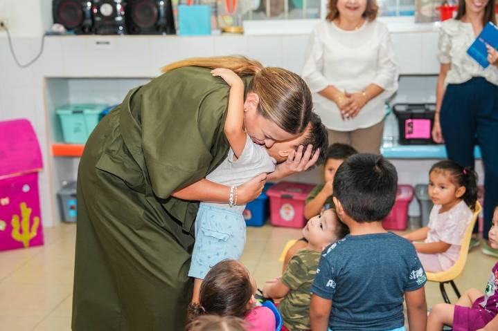 Cuidamos y trabajamos para que todas las y los niños de Mérida vivan en espacios seguros: Cecilia Patrón