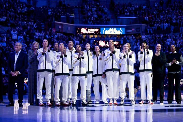 UConn women's basketball stays No. 1 in first AP Top 25 poll