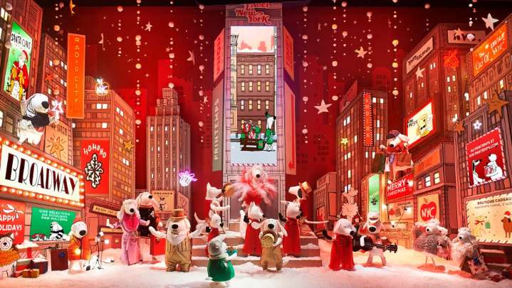 Paris Department Stores Deck the Halls