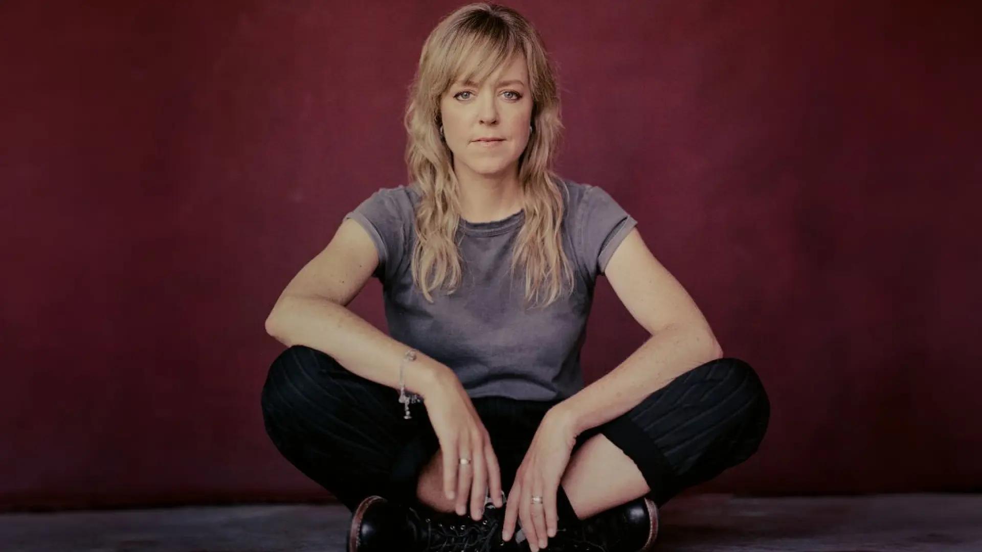 Emily Barker: “Necesitamos vulnerabilidad y compasión para afrontar las crisis”