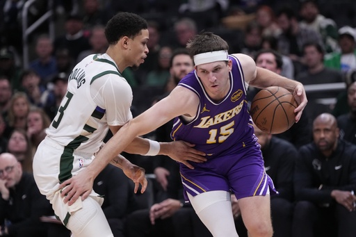 Doncic anota 41 puntos, Reaves suma 25 y Lakers aplastan 119