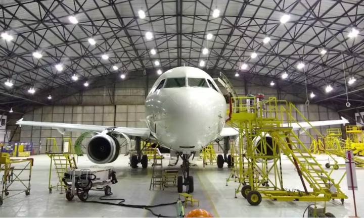 Cuál es la falla en los 6000 aviones de Airbus y qué se sabe sobre la normalización del servicio