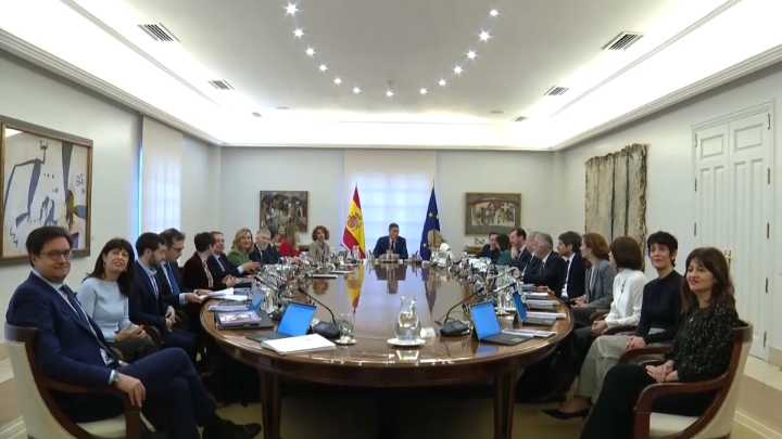 El Gobierno eleva el techo de gasto al récord de 216.000 millones en 2026 y prevé un déficit del 2,1%