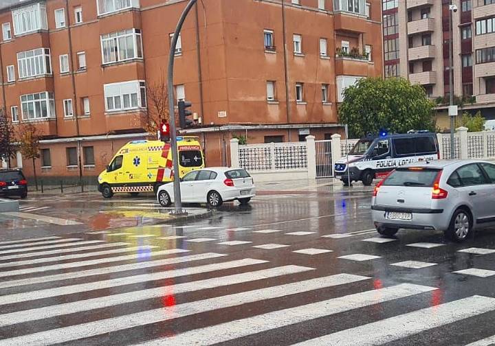 Herido un menor de doce años tras chocar su bici contra un coche en León