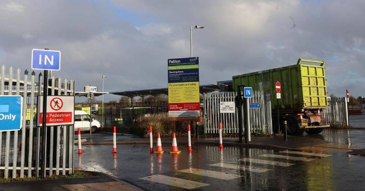 'Suspicious item' found at North East tip as two men arrested and bomb squad called