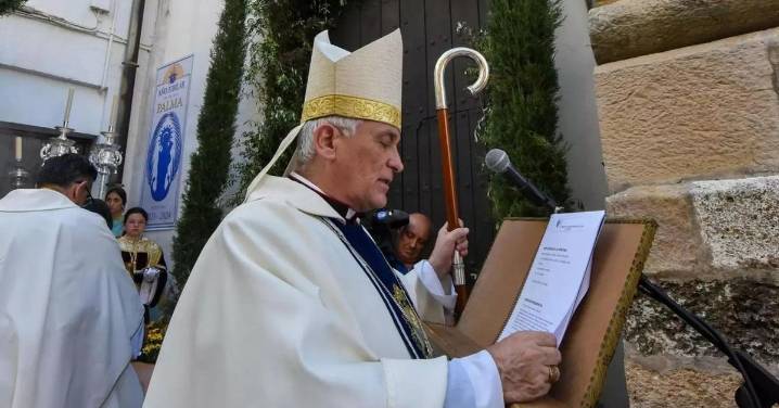 El Papa recibe a nueve obispos con el caso del prelado de Cádiz de fondo