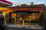 Send troops to Venezuela? In Florida, the question splits a community