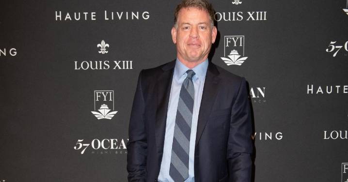 Troy Aikman Isn't Married Anymore — So What's With That Ring on His Left Hand?