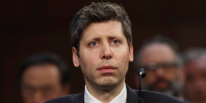 No son los médicos o los abogados: Sam Altman reveló cuál será el primer trabajo reemplazado por la IA