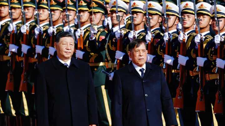 China’s Xi, Thai King Vajiralongkorn  pledge closer ties during landmark visit