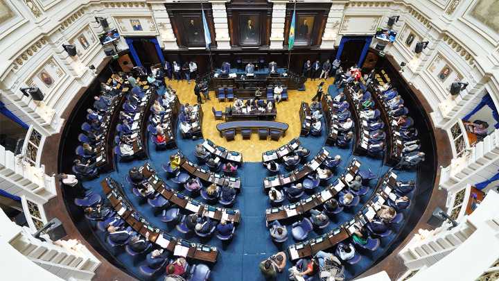 La Legislatura bonaerense aprobó el Presupuesto 2026 pero postergó la autorización para tomar deuda
