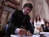 Sigue la motosierra: Milei quiere llevar el gasto público al 25% del PIB y recortará seis puntos más