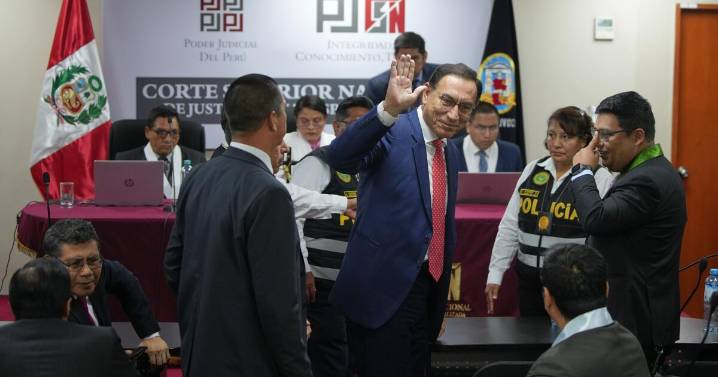 Condenan a 14 años de prisión por corrupción a expresidente peruano Martín Vizcarra