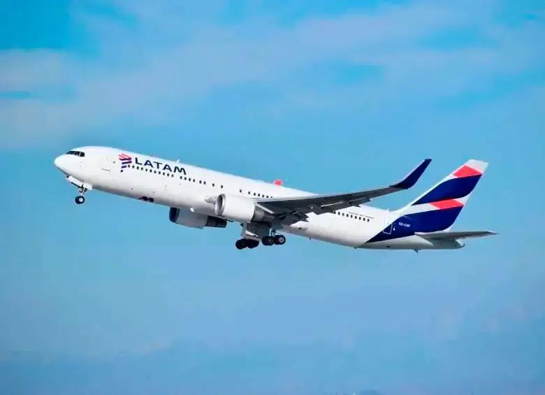 Latam cancela vuelos Bogotá-Caracas este domingo y lunes luego de alerta de EE. UU.