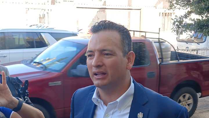 "Insensible culpar a Calderón del asesinato de Manzo"