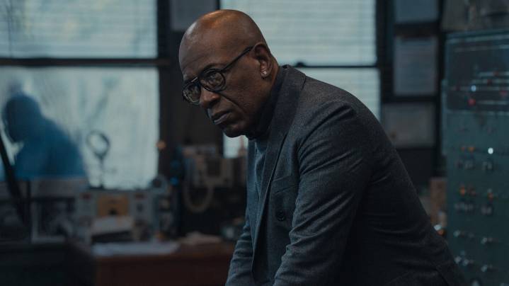 'Mayor of Kingstown' Star Lennie James on Frank Moses' Wild Introduction and Power Move With Bunny (Exclusive)