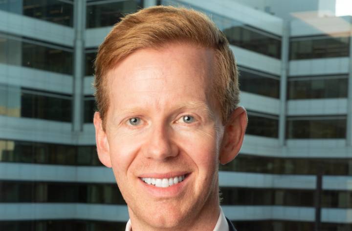 After 13 Supreme Court Arguments, SG Alum Picks Unconventional Path: Plaintiffs' Work