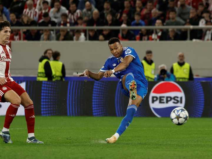 Kylian Mbappé, imparable: marcó un hat-trick en 7 minutos para que Real Madrid diera vuelta el marcador en Grecia