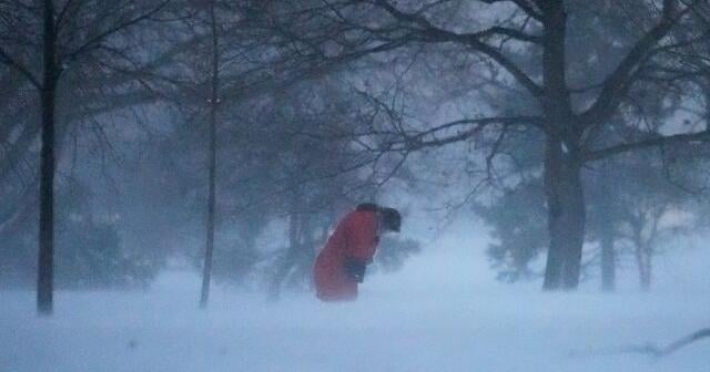 Winter storms bring snow, freezing rain and cold as Thanksgiving travelers journey home