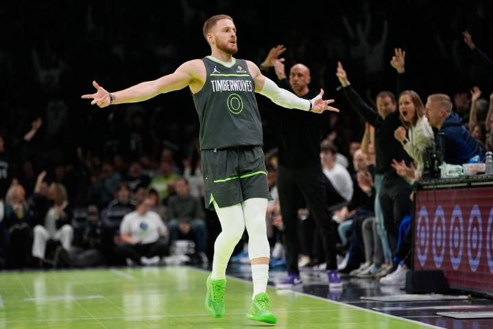 Donte DiVincenzo’s 3-ball falls as Timberwolves improve to 2
