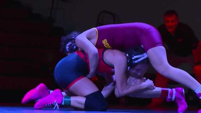 Iowa high school girls wrestling programs hit record numbers