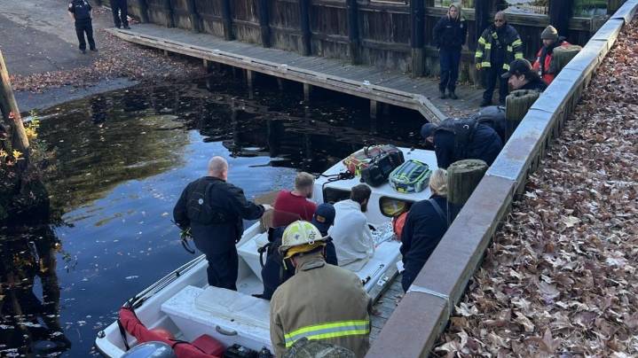 3 rescued after boat overturns on Lake Drummond in Chesapeake