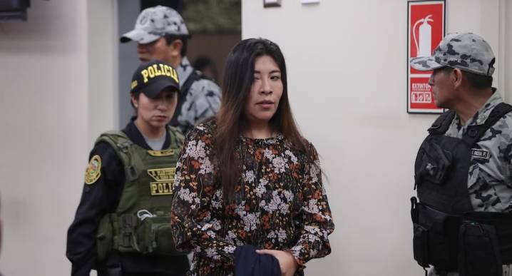 Poder Judicial dicta prisión preventiva contra Betssy Chávez y ordena su captura nacional e internacional El juez Juan Carlos Checkley revocó la comparecencia con restricciones de Betssy Chávez y le i