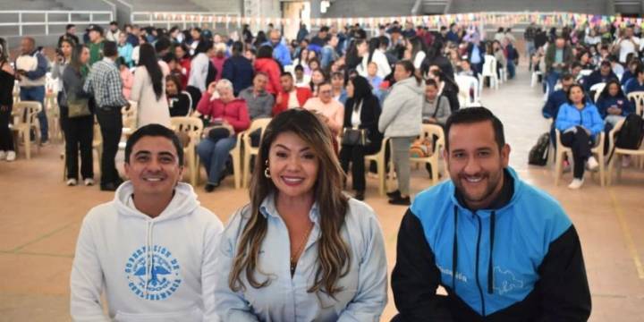 Giras de la salud y el bienestar llegan a los docentes de Cundinamarca para fortalecer el cuidado humano