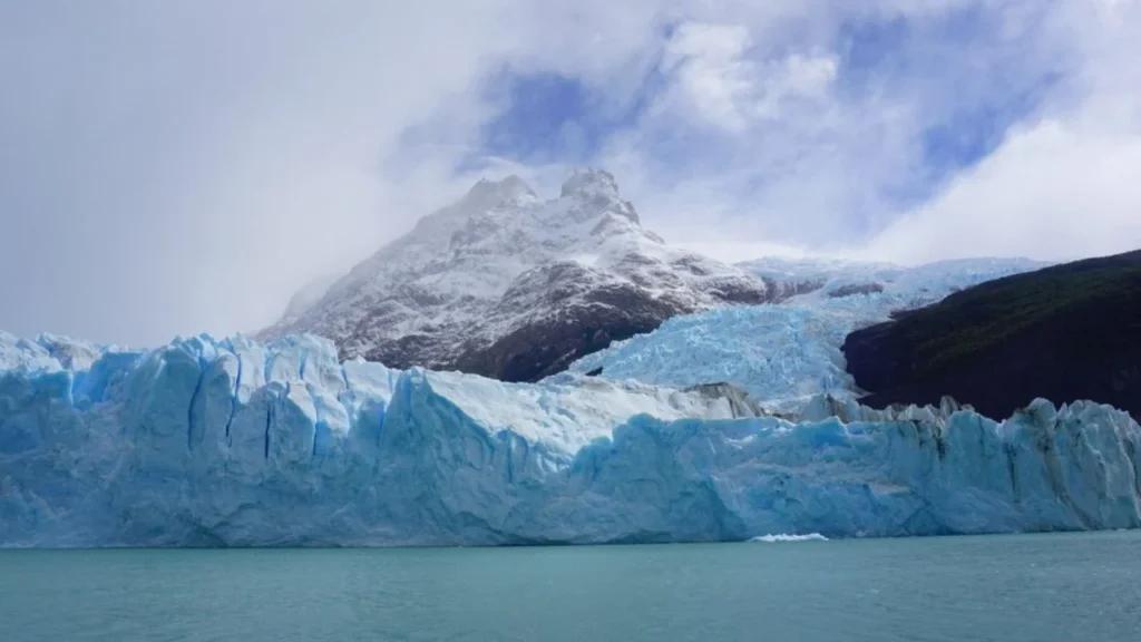 Dos mexicanos muertos y siete turistas más desaparecidos en Patagonia chilena