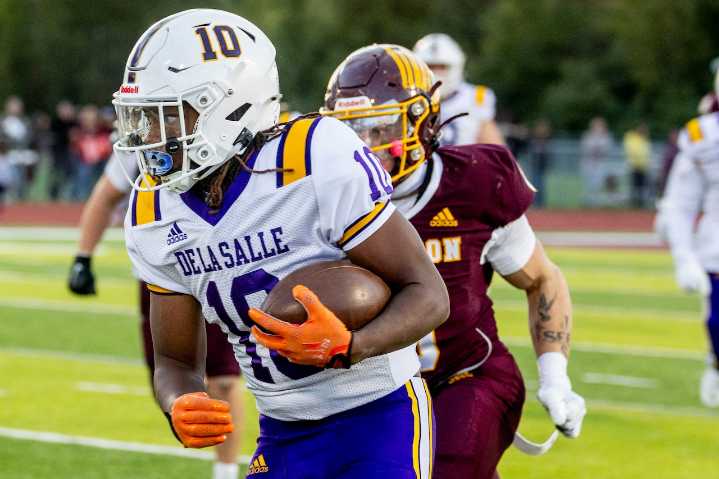 DeWitt vs. Warren De La Salle: Watch Michigan high school football state semifinal live