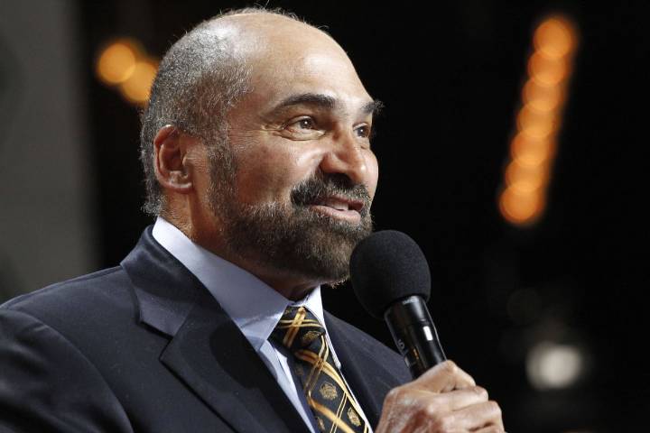 Pittsburgh Airport Forced to Make Immediate Decision on Steelers Legend Franco Harris’ Statue Amid Backlash