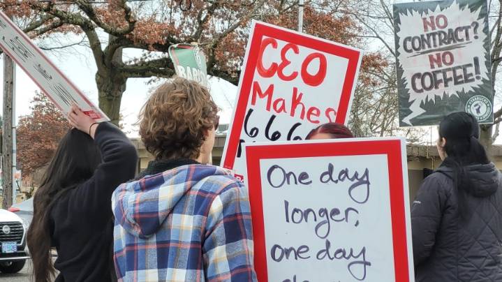 Portland-area Starbucks workers continue strike for a fair contract