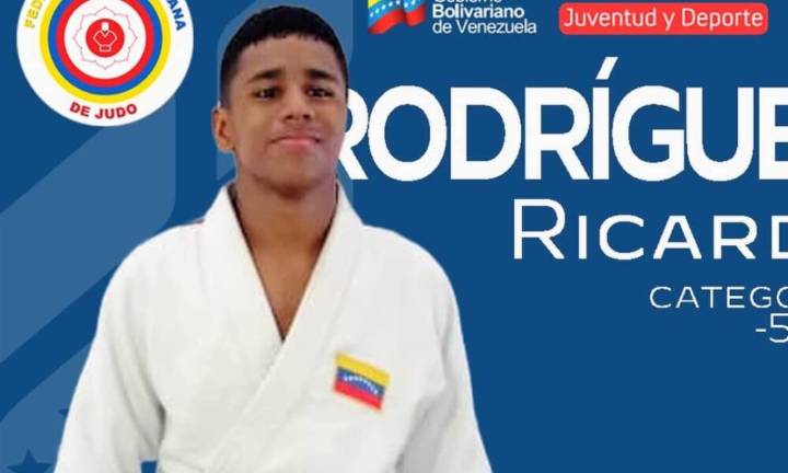 Tres judocas carabobeños en la cima del podio de los VII del podio en CAC Escolares 2025