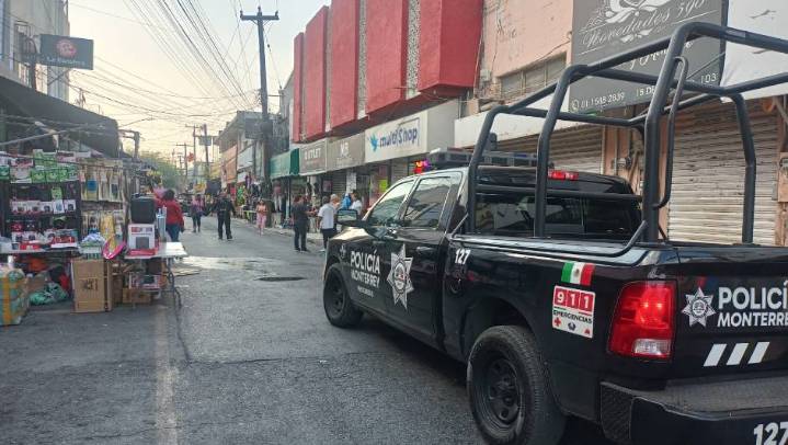 Disparan contra puesto en el Centro de Monterrey; no hubo heridos