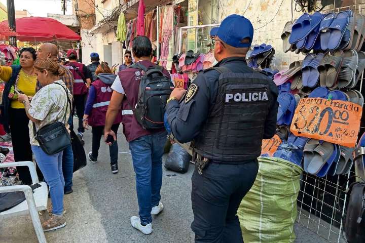Se triplica retiro de ambulantes de la vía pública en CDMX