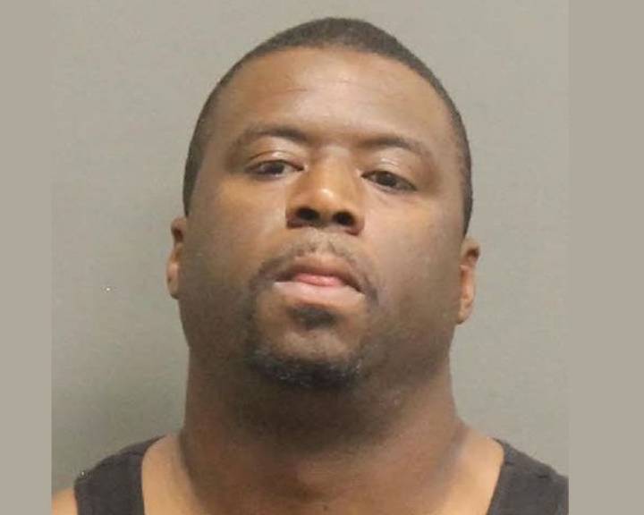 Intentó estrangular a una joven en un ascensor: arrestan a agresor sexual reincidente en Nashville