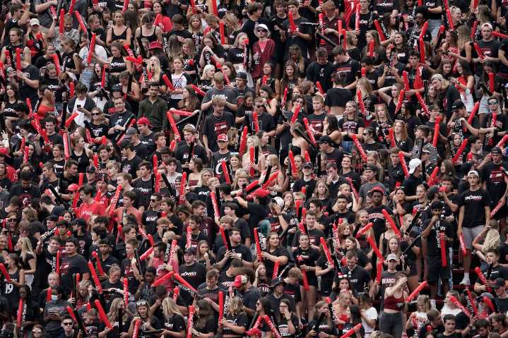 Cincinnati AD apologizes for ‘religiously derogatory’ chants by fans