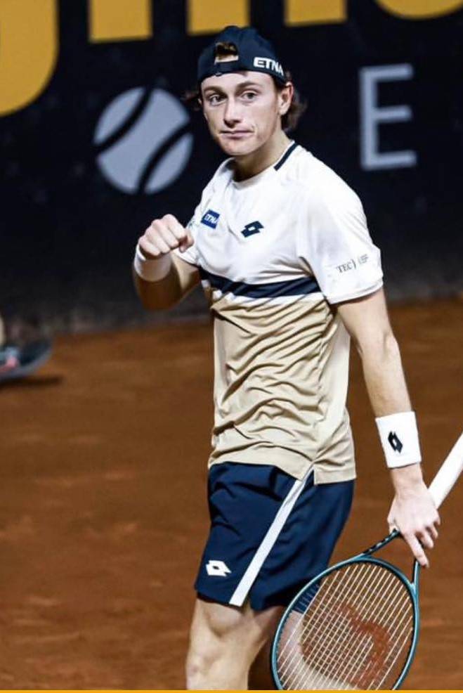 Ignacio Buse pasó a octavos de final del Challenger de Montevideo