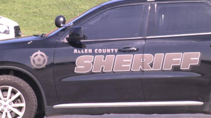 Report of vehicle attempting to coax juveniles inside in Allen County, deputies say