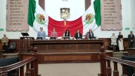 Con minuto de silencio, honran diputados de Coahuila a alcalde de Uruapan