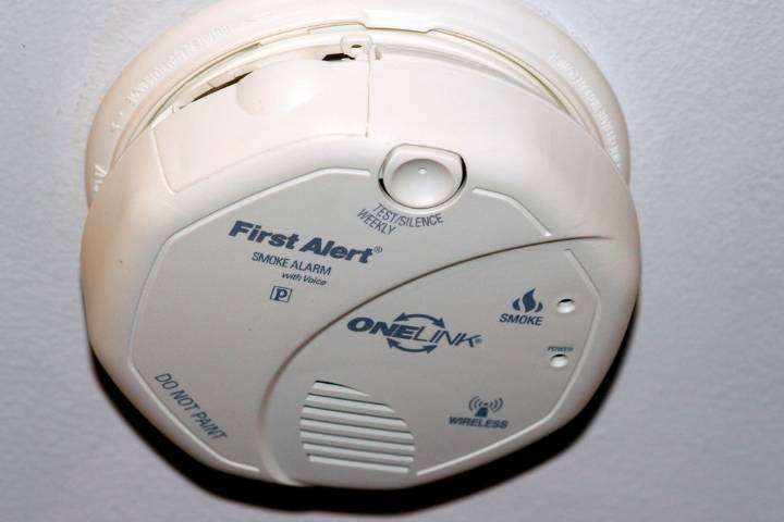 Check Your Smoke Alarms When You Change Your Clocks This Weekend