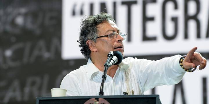 Gustavo Petro reveló que autorizó 12 bombardeos contra “ejércitos narcotráficantes” que quieren entrar a Venezuela